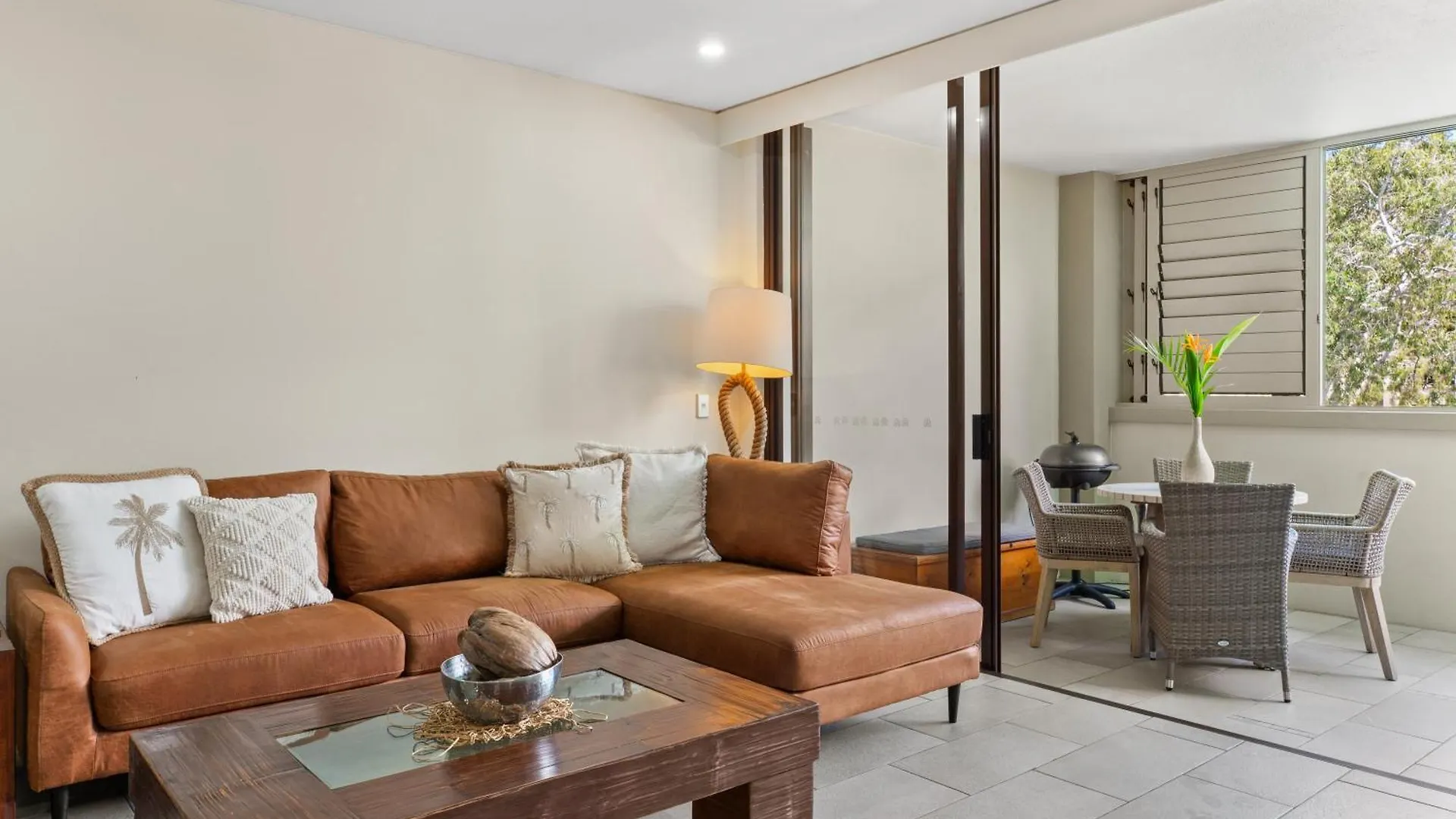 Temple 304 Modern Spacious Palm Cove Resort Australia
