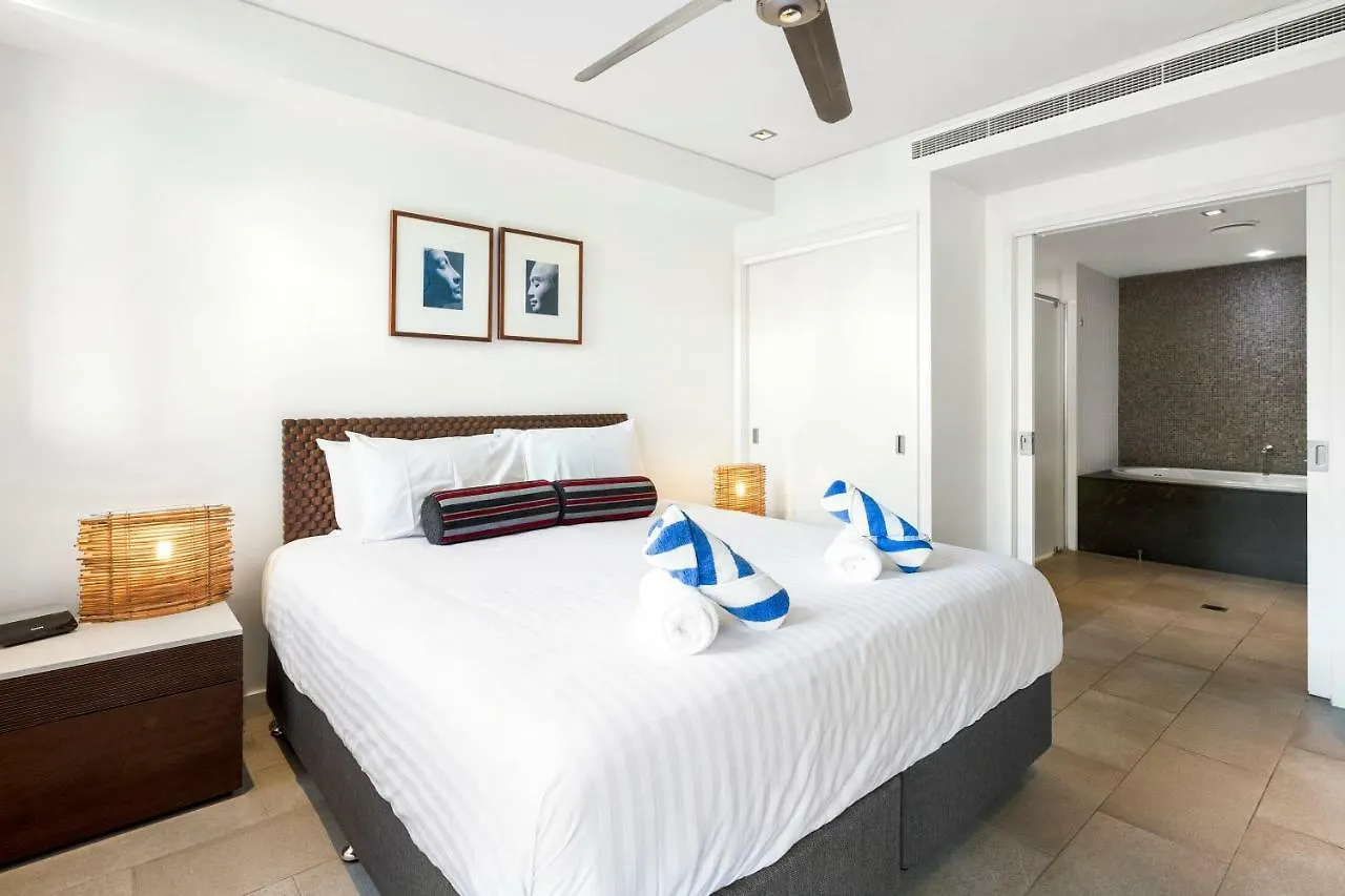 Temple 304 Modern Spacious Palm Cove Resort